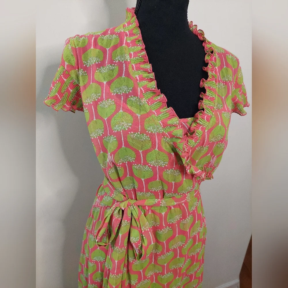 Lily PULITZER Floral Wrap Dress in Pink and Green SIZE 10 - Picture 2 of 6